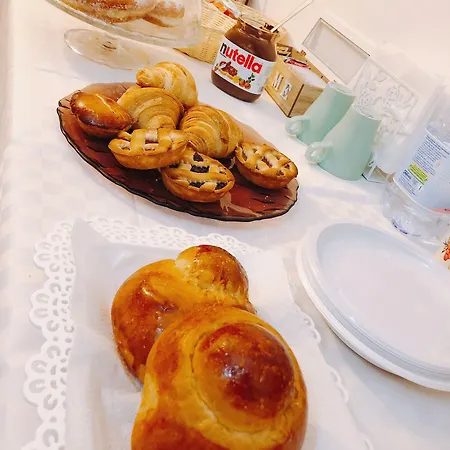 Alojamento de Acomodação e Pequeno-almoço Dimora Cirillo 4*