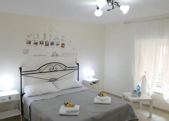 Dimora Cirillo Bed and Breakfast Νάπολη